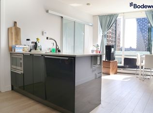1283 Howe St #808, Vancouver, BC V6Z 0E3