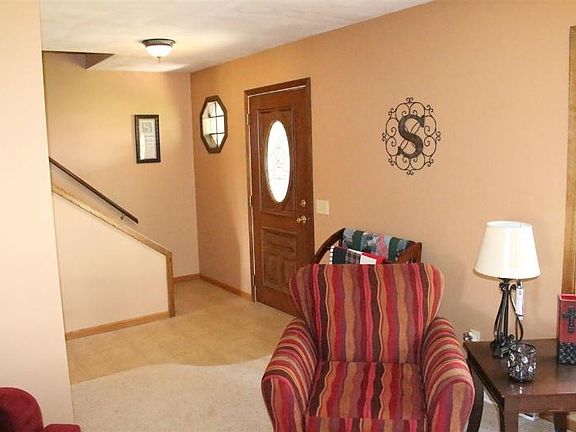 3rd image of 2545 Williams Dr