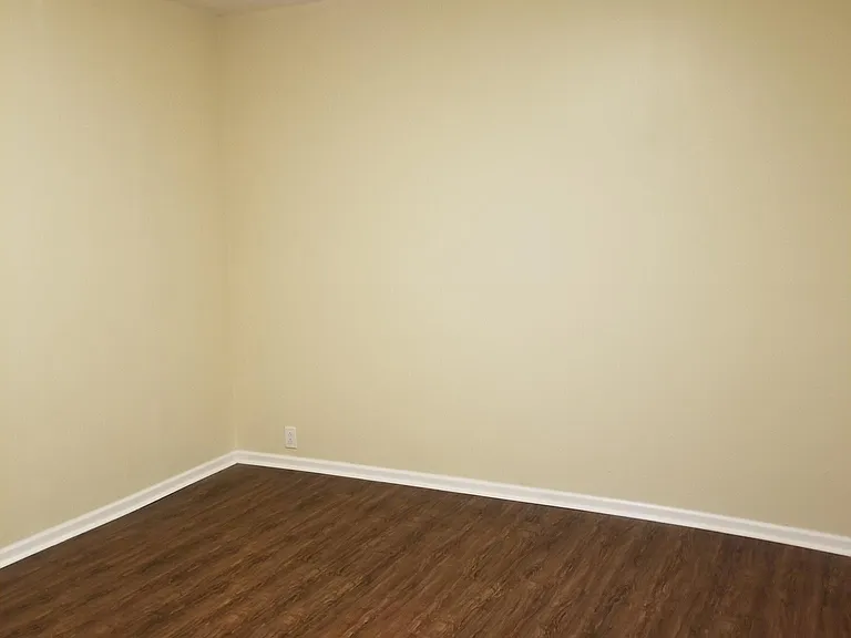 1838 S May St #2F — Photo 3