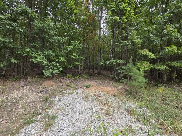 604 Meadow Creek Rd, Wingina, VA 24599