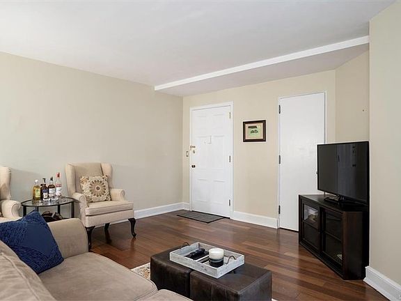 5th image of 800 W Ferry St APT 3BB