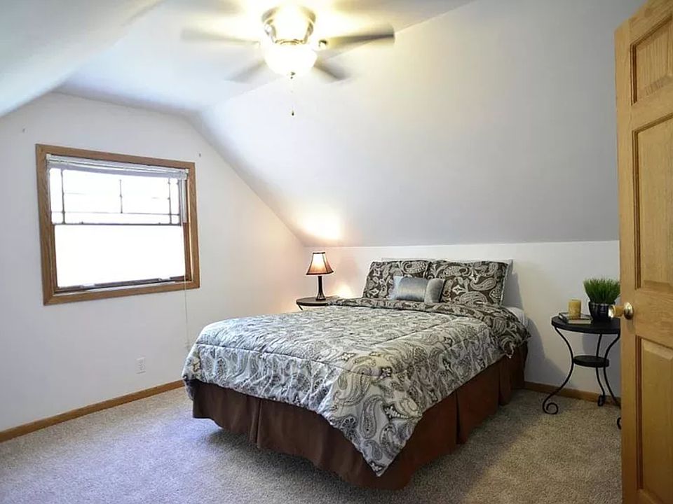 1st image of 1459 Wellesley Ave