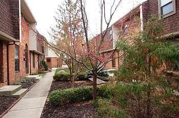2nd image of 1823 Willoway Cir N