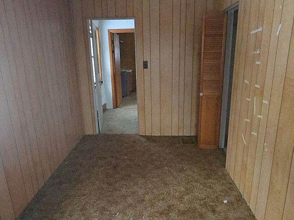 3rd image of 408 Main St