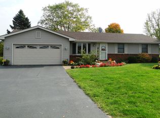 11N229 Muirhead Rd, Elgin, IL 60124