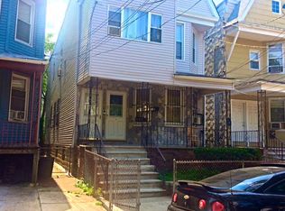 4 Wegman Ct, Jersey City, NJ 07305
