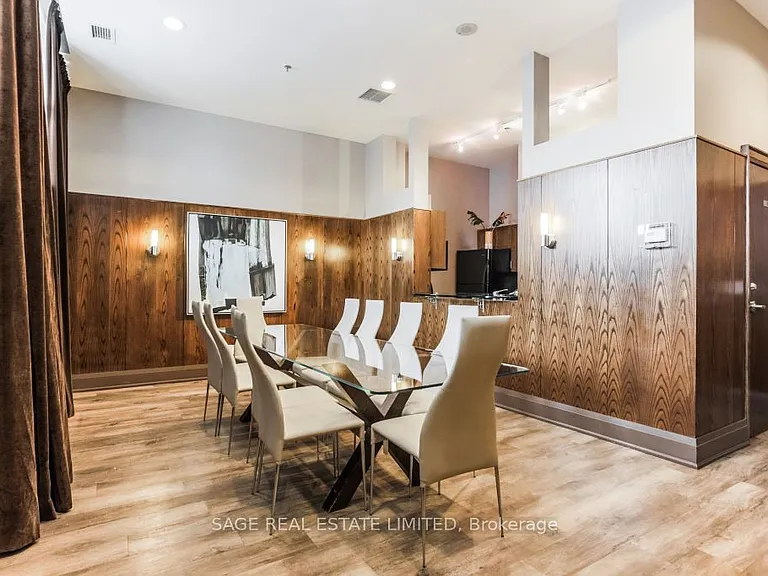 438 Richmond St W #910 — Photo 32