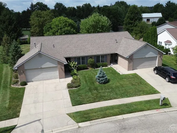 6751 Grovebelle Dr, Dayton, OH 45424