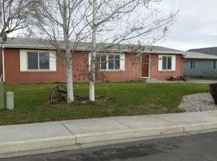 1615 SE Red Oak Ave, College Place, WA 99324