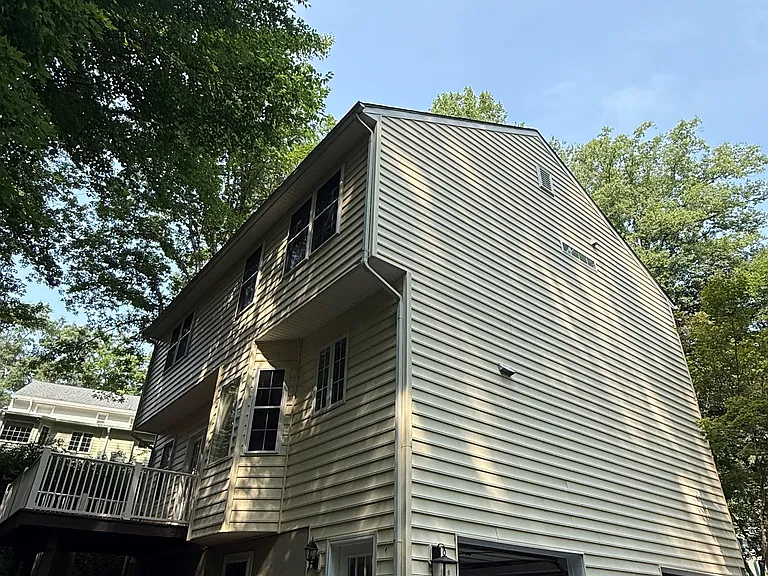 305 E Monacan Dr — Photo 14