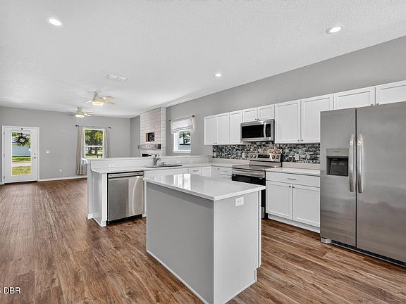 2nd image of 3330 Willow Oak Dr