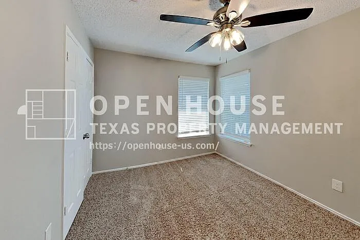 5305 Rio Bravo Dr — Photo 15