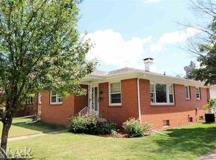 1501 E Oakland Ave, Bloomington, IL