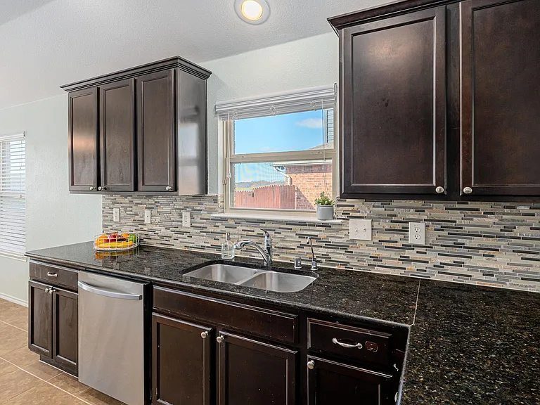 832 Cheyenne Dr — Photo 6