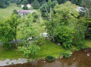 528 Jolys Grove Ln, Weikert, PA 17885