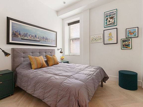 5th image of 143 W 27th St APT 2-R