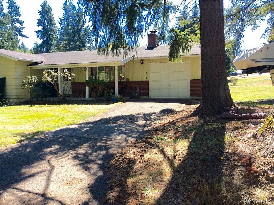 1st image of 1213 Marlin Dr SE