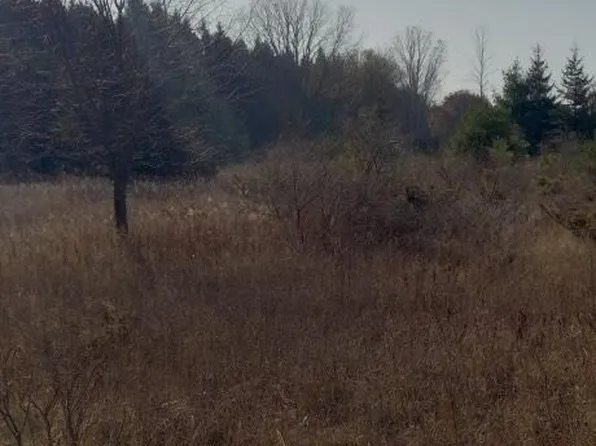 Cricket Ln, Sturgeon Bay, WI 54235