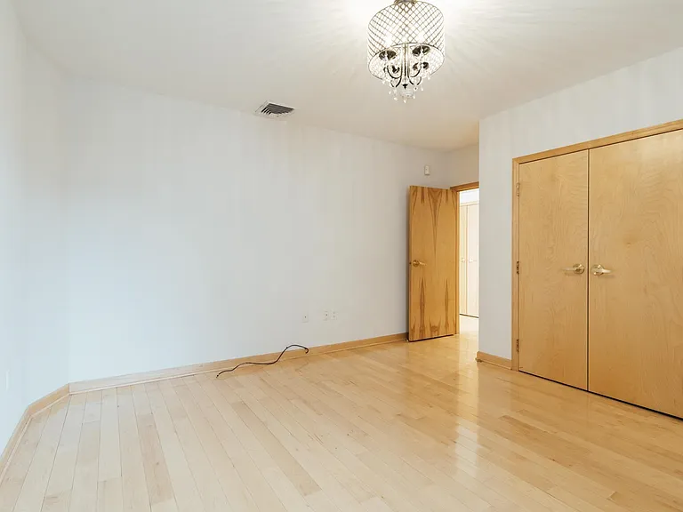 30 Park Ave #1 — Photo 28
