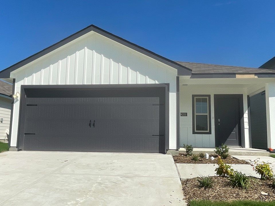 1st image of 209 Vitex Dr
