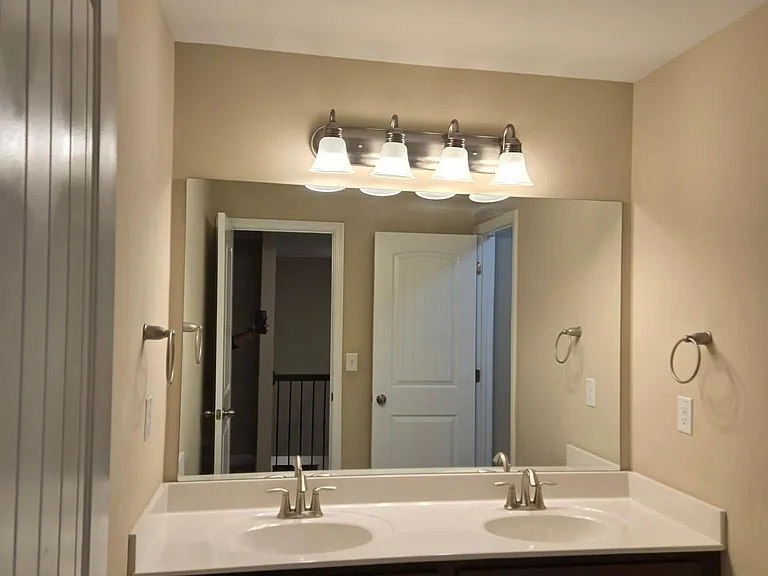 5550 Shiloh Woods Dr — Photo 3