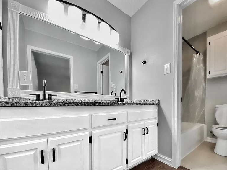 11473 S Emerson Pl — Photo 15