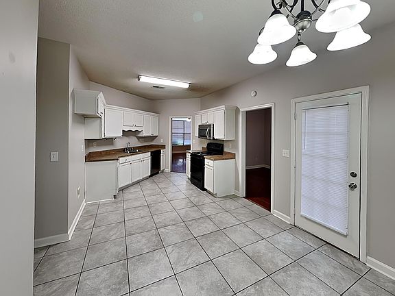 4th image of 1708 Englehart St