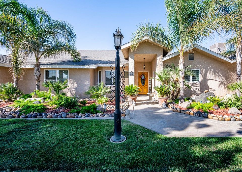 1st image of 23124 Grangeville Blvd