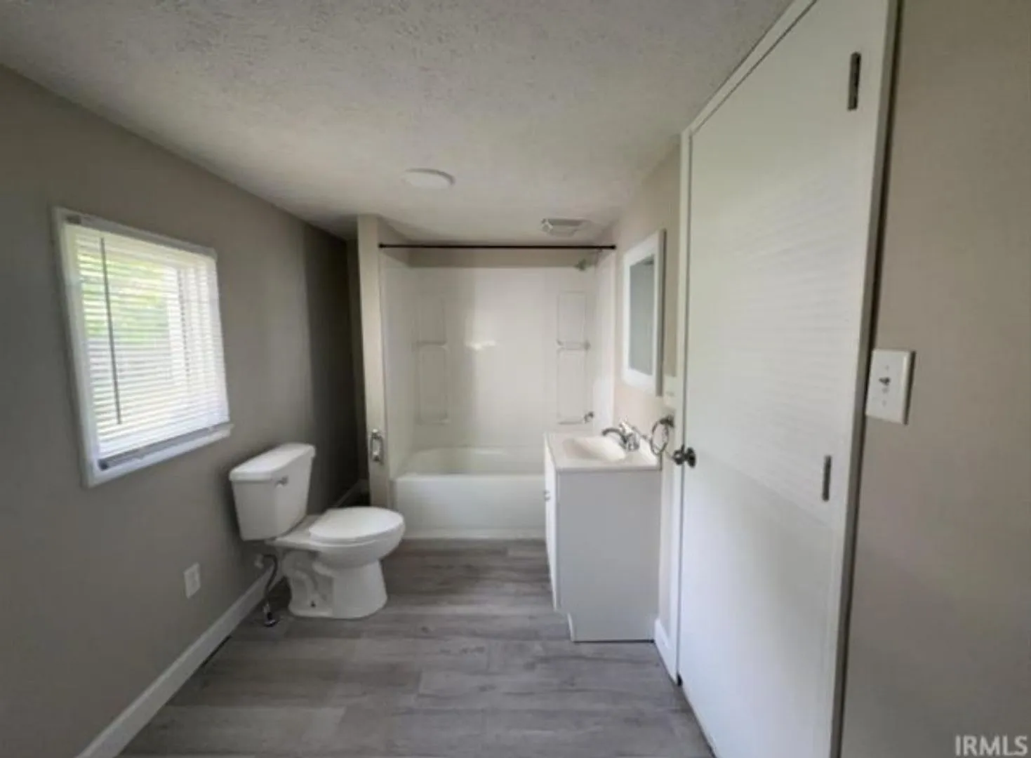 MGAM-2209 E 9th — Photo 2
