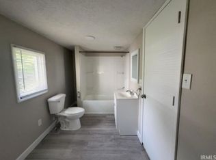 2209 E 9th St #2205, Muncie, IN 47302