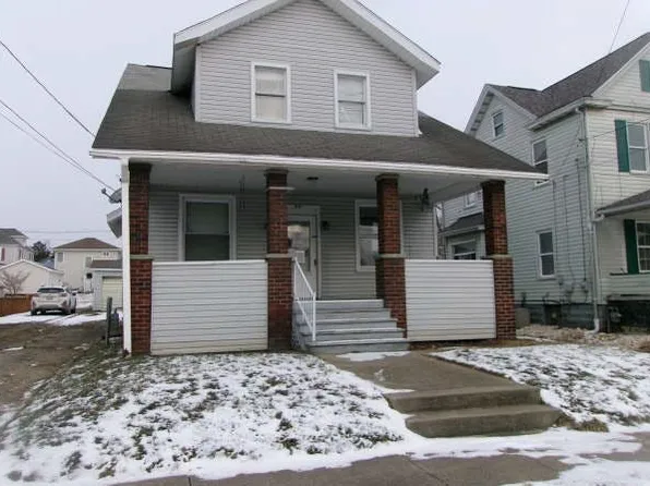 1015 Adams St, New Castle, PA 16101