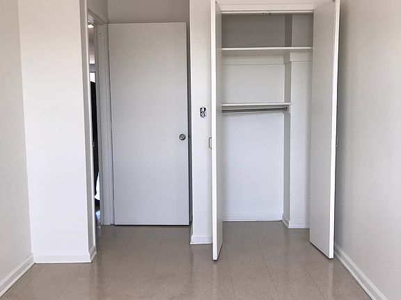 4th image of 1665 Bedford Ave #2F