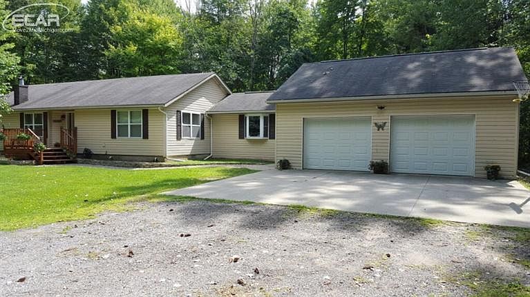 1st image of 4421 Birch Ln