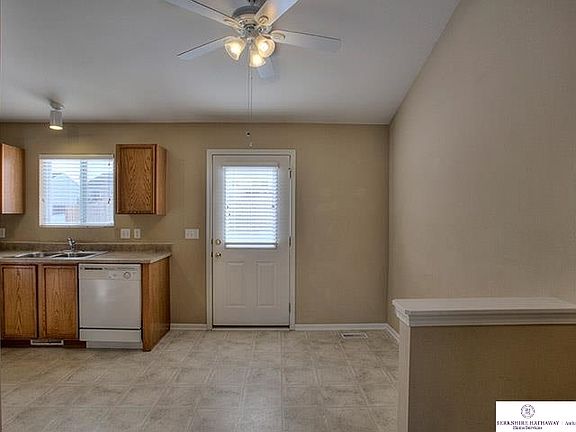 5th image of 16119 Cottonwood Ave