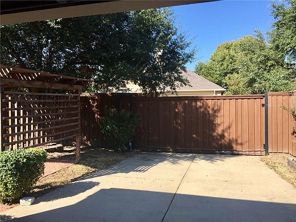 5th image of 9410 Shirland Ln