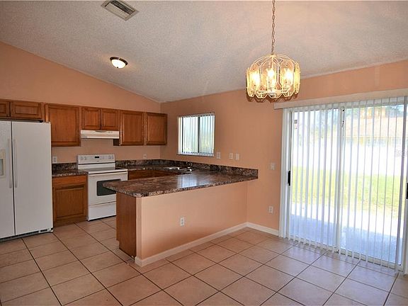5th image of 3051 Tamarind St