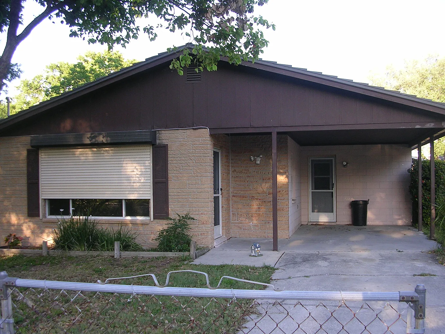 6516 S Himes Ave — Photo 1