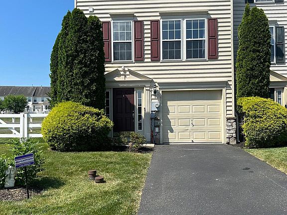 4th image of 51 Dare Ln