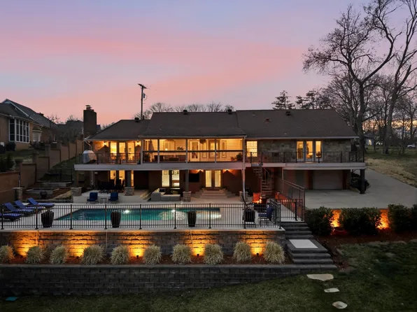 123 Valley Brook Dr, Hendersonville, TN 37075