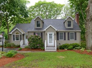 35 Tennyson Rd, Reading, MA 01867