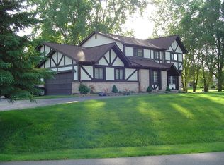3451 Parkland Dr, West Bloomfield, MI