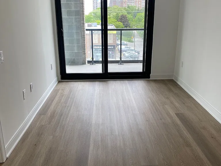 86 Dundas St E #406 — Photo 5