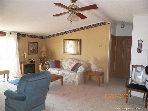 3rd image of 663 Shady Ln NE