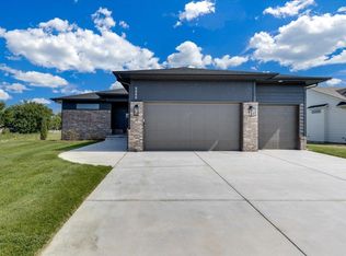 8880 E Bradford St, Wichita, KS 67210