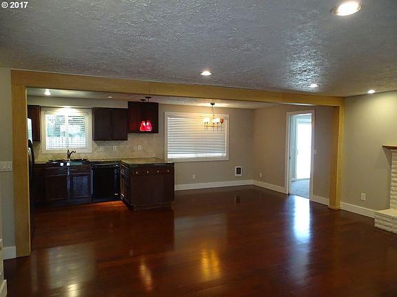 2nd image of 6208 NE 98th Ave