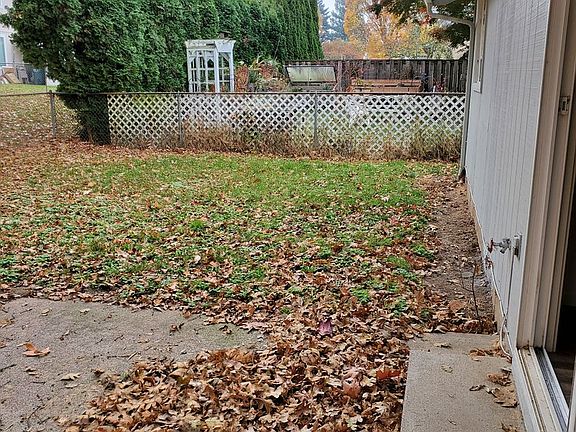 2nd image of 4250 NE Beaumead St