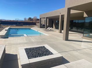 5485 W Sand Ridge Dr, Hurricane, UT 84737