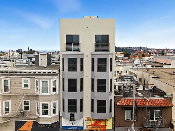 2nd image of 811 Valencia St #404