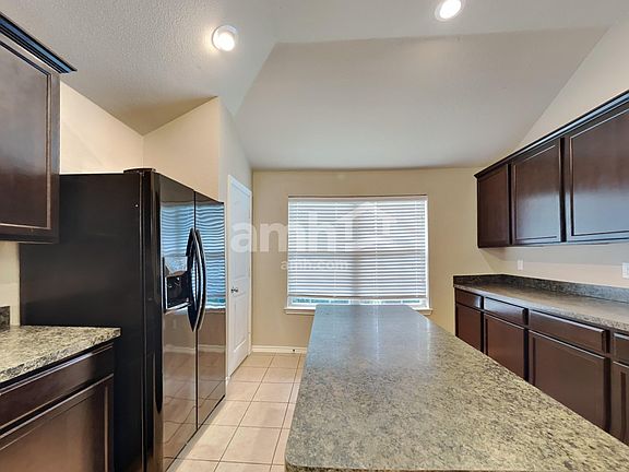 3rd image of 6537 Chalk River Dr