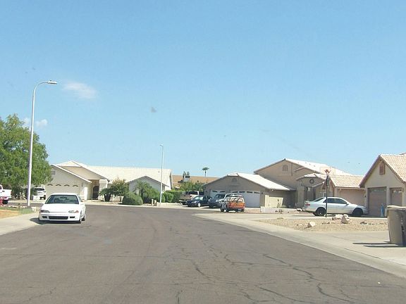 4th image of 12698 N 77th Dr